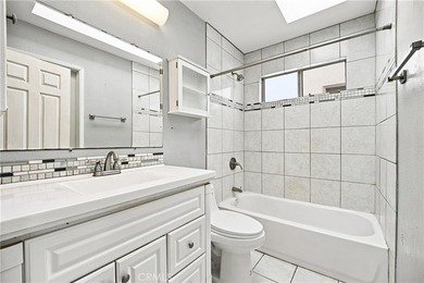 Downtown Huntington Beach Fixer Opportunity! Rare opportunity to - photo 26