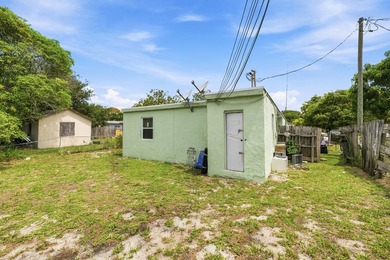 Turnkey Quadplex easy to show. The property has all impact - photo 31