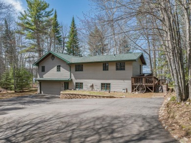 Bear Lake - Oneida County Home For Sale in Hazelhurst Wisconsin