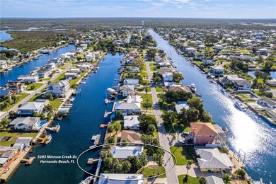 Waterfront paradise! This fully renovated 2-bedroom, 2-bath - photo 45