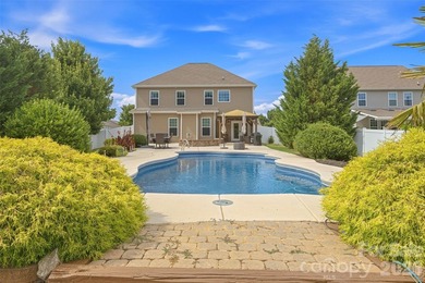 Summer starts here! Make every day feel like a vacation in this - photo 47