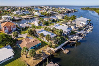 Waterfront paradise! This fully renovated 2-bedroom, 2-bath - photo 54