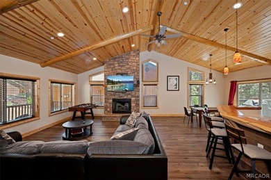 Experience the charm of mountain living in this beautifully - photo 6