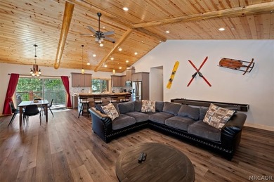 Experience the charm of mountain living in this beautifully - photo 9