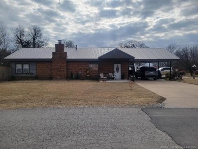 Lake Home For Sale in Eufaula, Oklahoma