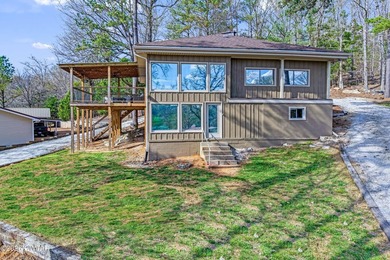 Welcome to this beautifully updated 3 bed, 2 bath home in a - photo 2