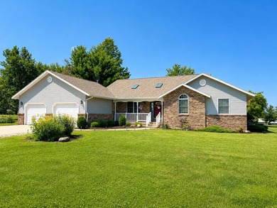 This ranch home built in 1990 located at beautiful Lake Carroll - photo 2
