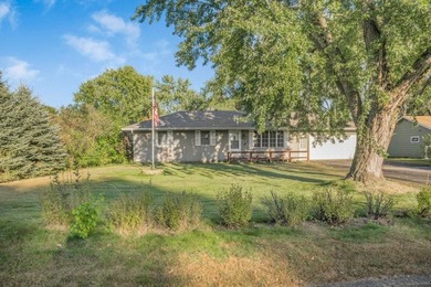 Pride of ownership shines in this well-cared-for home, lovingly - photo 6
