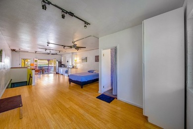 This is your chance to buy a well maintained commercial building - photo 15
