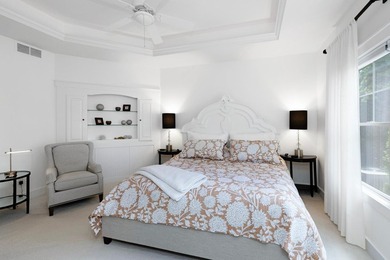 Immaculate, 5 BD 3.5 BA 3,022-sq-ft like-new contemporary in - photo 18