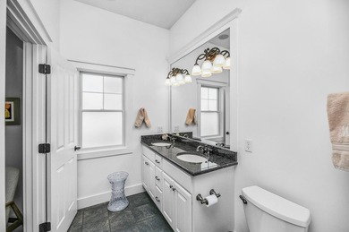 Immaculate, 5 BD 3.5 BA 3,022-sq-ft like-new contemporary in - photo 19