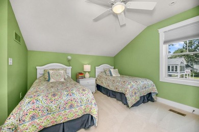 Immaculate, 5 BD 3.5 BA 3,022-sq-ft like-new contemporary in - photo 30