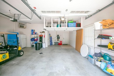 Immaculate, 5 BD 3.5 BA 3,022-sq-ft like-new contemporary in - photo 38