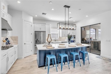 Absolutely Gorgeous Lazio Pool home in Esplanade Golf and - photo 8