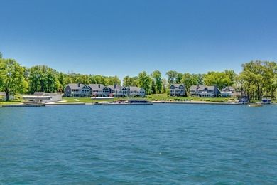 Immaculate, 5 BD 3.5 BA 3,022-sq-ft like-new contemporary in - photo 44