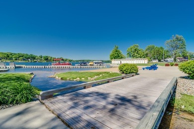 Immaculate, 5 BD 3.5 BA 3,022-sq-ft like-new contemporary in - photo 49