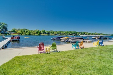 Immaculate, 5 BD 3.5 BA 3,022-sq-ft like-new contemporary in - photo 51
