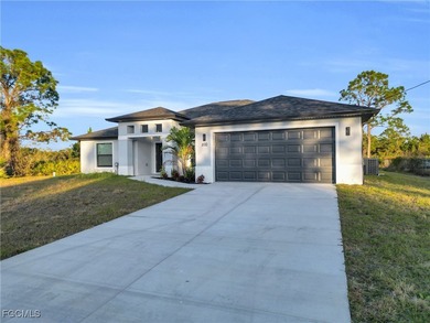 Lehigh Acres Area Home Sale Pending in Lehigh Acres Florida