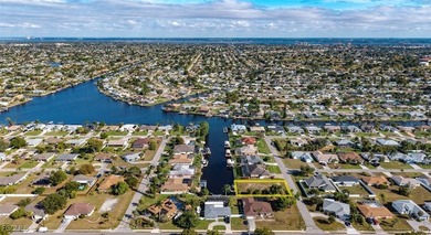 Beautiful lot in the sweet spot of SE/SW Cape Coral, ready to - photo 3