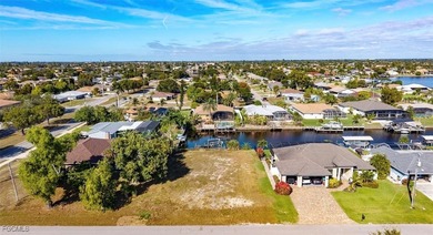 Beautiful lot in the sweet spot of SE/SW Cape Coral, ready to - photo 4