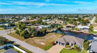 Beautiful lot in the sweet spot of SE/SW Cape Coral, ready to - photo 8