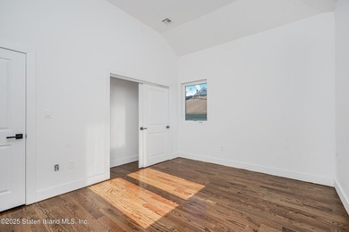 Beautiful New Construction - Semi-Attached Home. Experience - photo 14