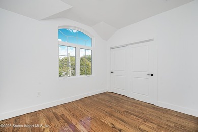 Beautiful New Construction - Semi-Attached Home. Experience - photo 17