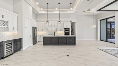 Experience the pinnacle of waterfront luxury living in this - photo 8