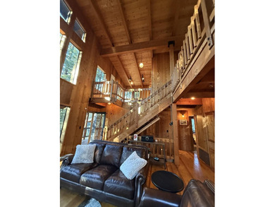 Spacious mountain home located in the highly desirable Lake - photo 24