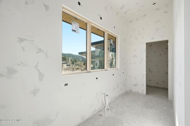 This jaw-dropping Mountain Masterpiece is ready to join the most - photo 28