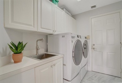 Searching for a home that truly impresses? Your search ends - photo 28