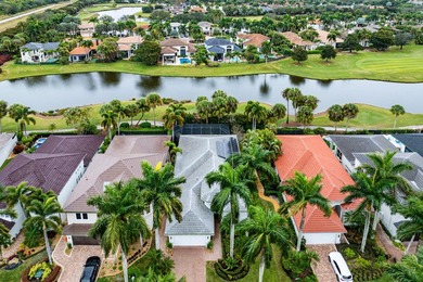 This beautifully upgraded 3BR/3BA residence in Mizner Country - photo 34
