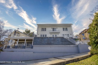 Welcome to 4 Sophia Lane - minutes from the Verrazano Bridge - photo 3