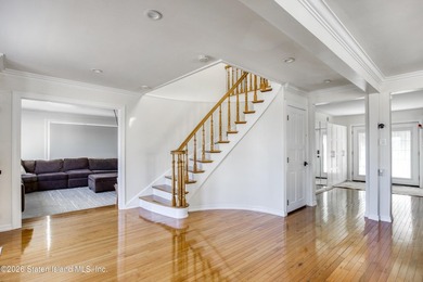 Welcome to 4 Sophia Lane - minutes from the Verrazano Bridge - photo 5