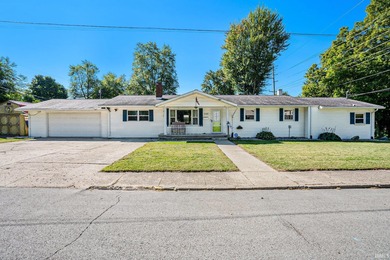 Center Lake Home For Sale in Warsaw Indiana