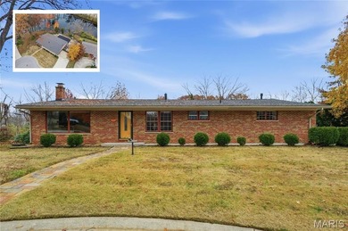 (private lake, pond, creek) Home For Sale in Swansea Illinois