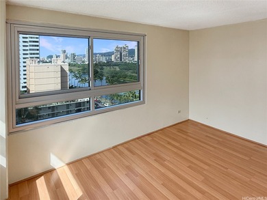 Very quiet and private building. Fairway Manor has only 4 units - photo 4