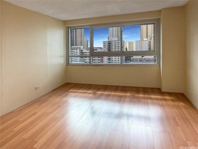 Very quiet and private building. Fairway Manor has only 4 units - photo 5