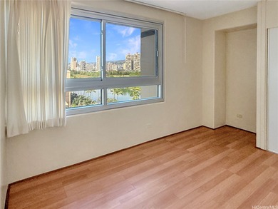 Very quiet and private building. Fairway Manor has only 4 units - photo 6