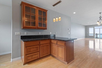 OCEANFRONT high bank townhome features sweeping ocean views that - photo 6