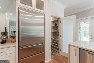 Exquisitely renovated 4BR/3.5BA home with bonus room in Reynolds - photo 11