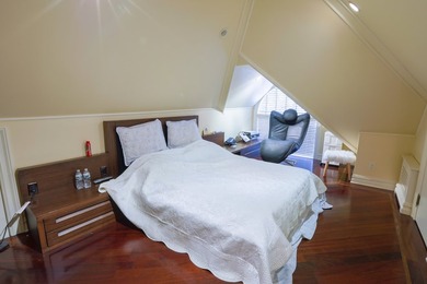 2555 West Street, Brooklyn, NY - Luxury 6-Bedroom Home with - photo 16