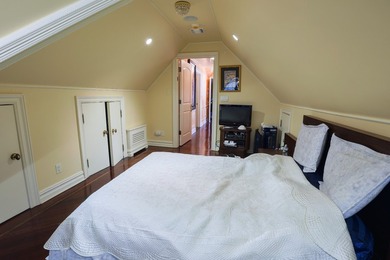 2555 West Street, Brooklyn, NY - Luxury 6-Bedroom Home with - photo 17