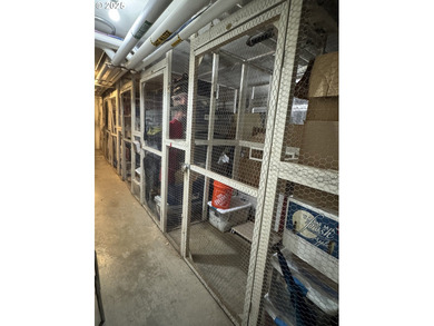 Style, Efficiency and Affordability! Mid-Century Modern building