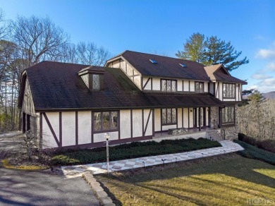 Lake Toxaway Home For Sale in Lake Toxaway North Carolina