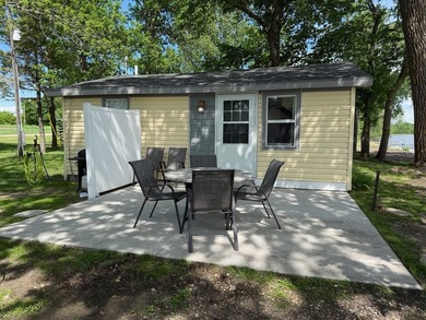Turn-key cabin on Enemy Swim Lake! Freshly renovated, fully - photo 3