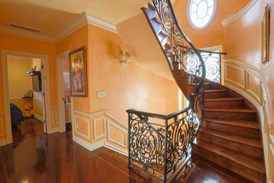 2555 West Street, Brooklyn, NY - Luxury 6-Bedroom Home with - photo 24