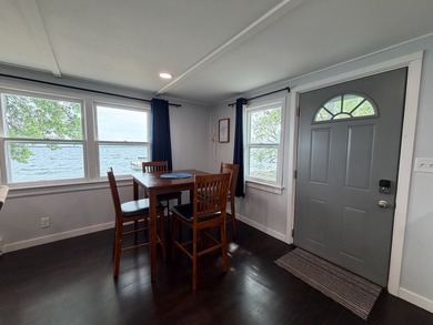 Turn-key cabin on Enemy Swim Lake! Freshly renovated, fully - photo 4