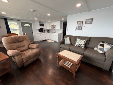 Turn-key cabin on Enemy Swim Lake! Freshly renovated, fully - photo 7