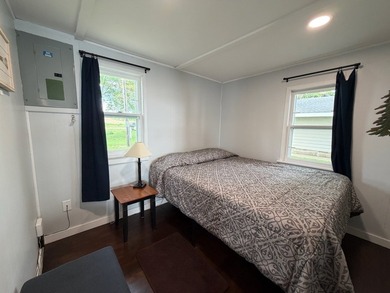 Turn-key cabin on Enemy Swim Lake! Freshly renovated, fully - photo 9